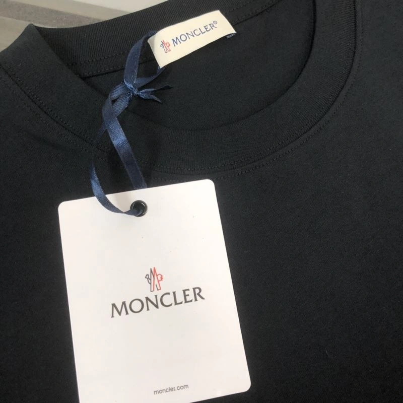 Reliable Moncler T-Shirts 142928