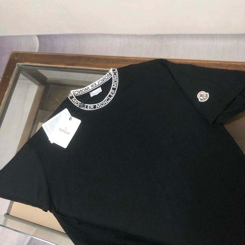 Moncler T-Shirts Supportive 142907
