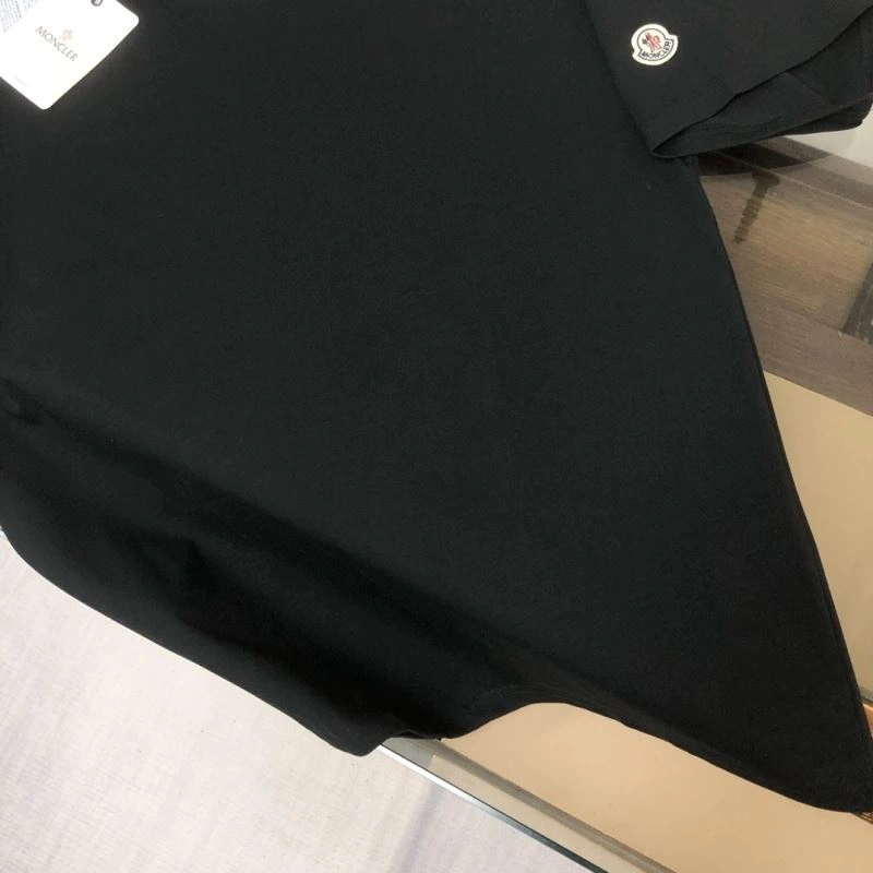 Moncler T-Shirts Supportive 142907