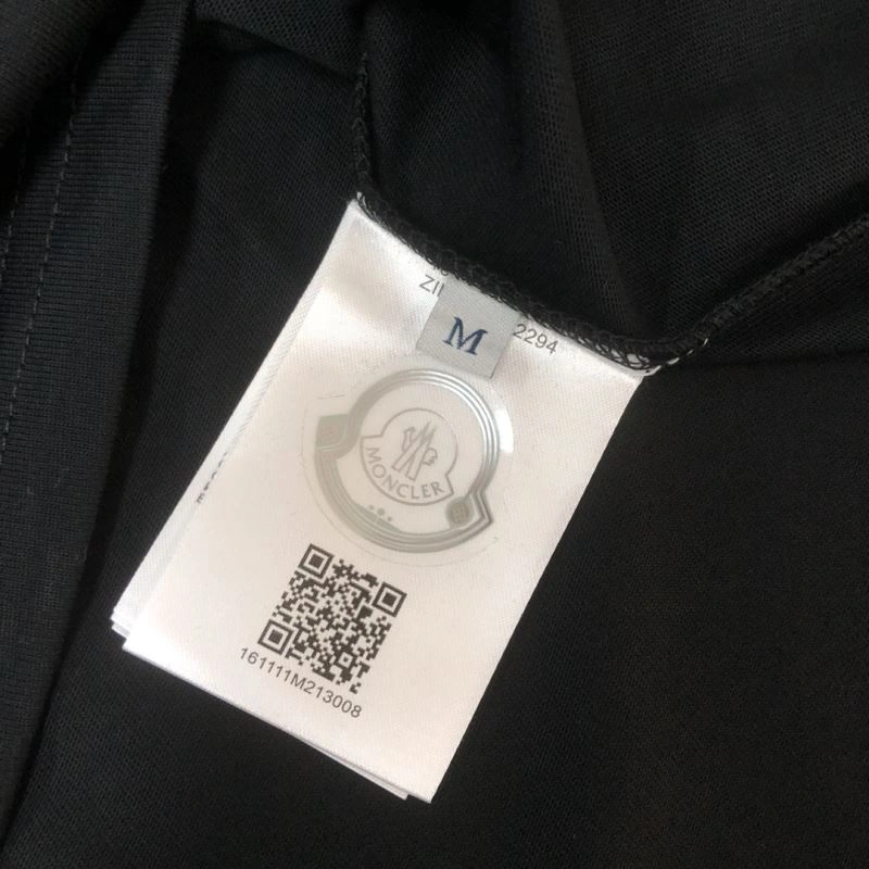 Moncler T-Shirts Supportive 142907
