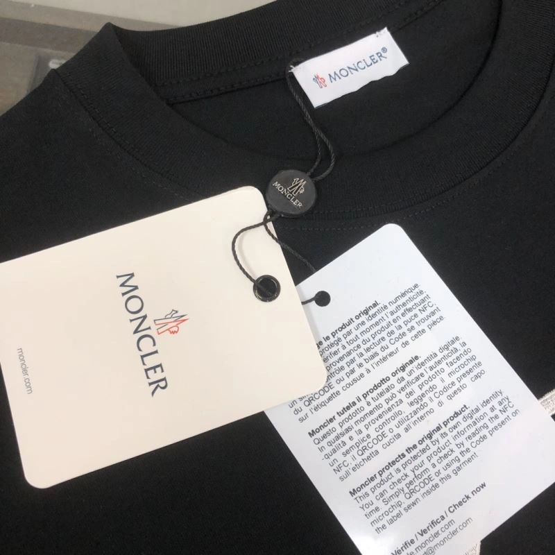 Premium Moncler T-Shirts 142906