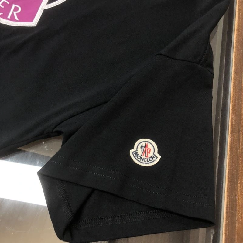 Premium Moncler T-Shirts 142906