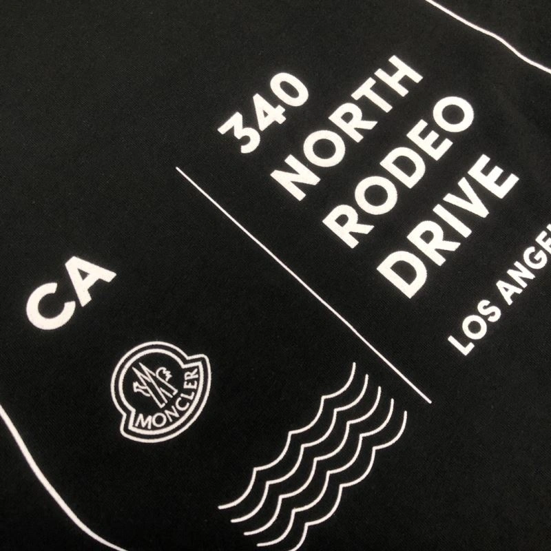 Moncler T-Shirts WaterResistant 142897