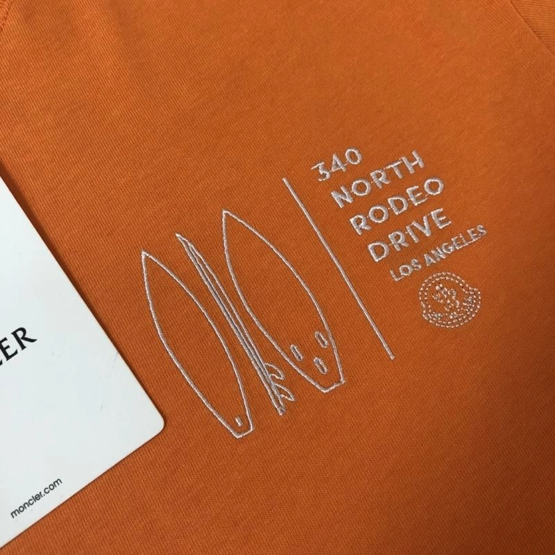 AllSeason Moncler T-Shirts 142904