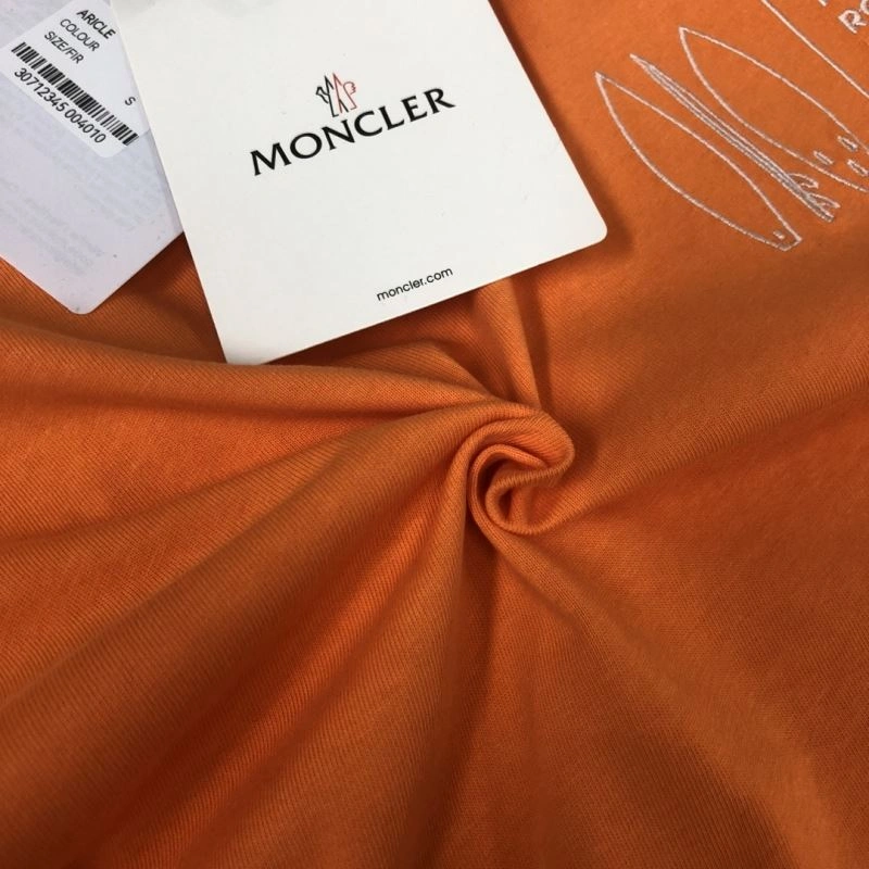 AllSeason Moncler T-Shirts 142904