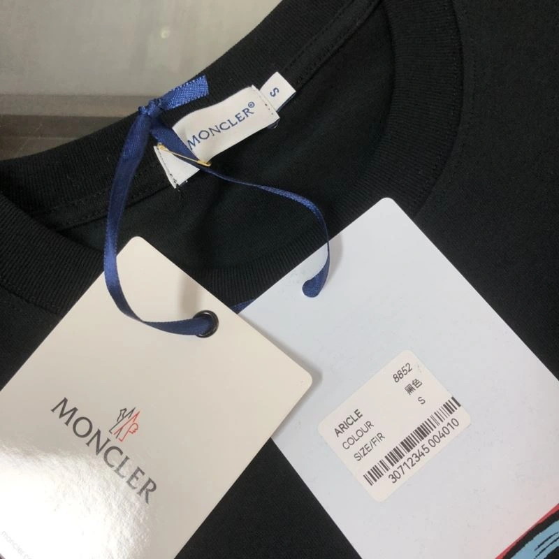BestValue Moncler T-Shirts 142916
