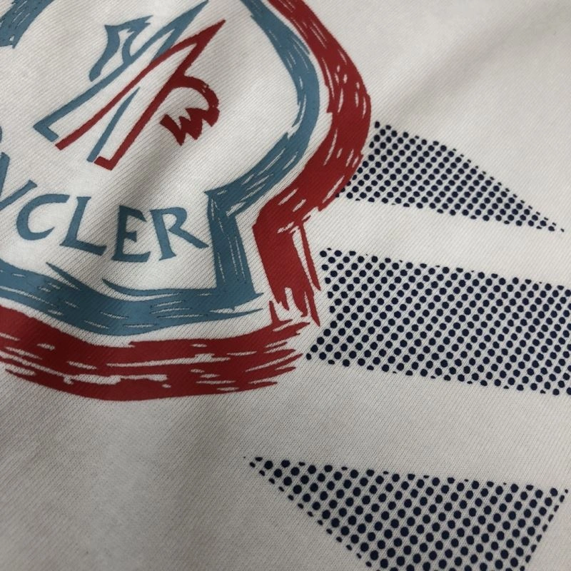 Moncler T-Shirts Fashionable 142901
