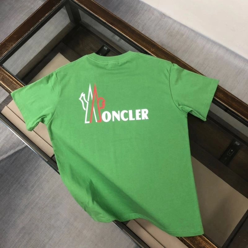 WellDesigned Moncler T-Shirts 142899