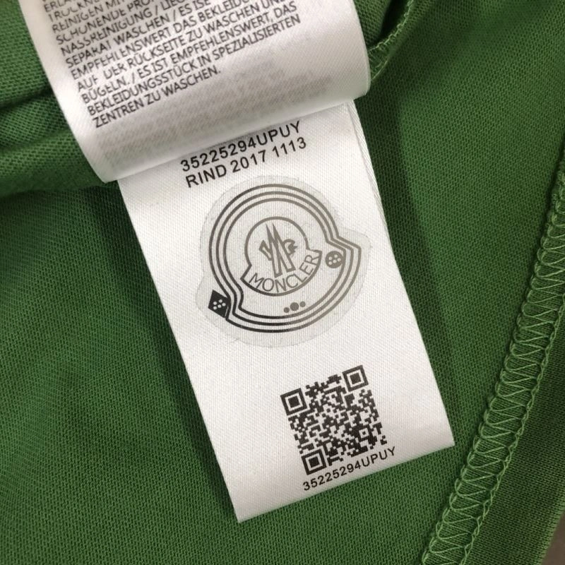 WellDesigned Moncler T-Shirts 142899