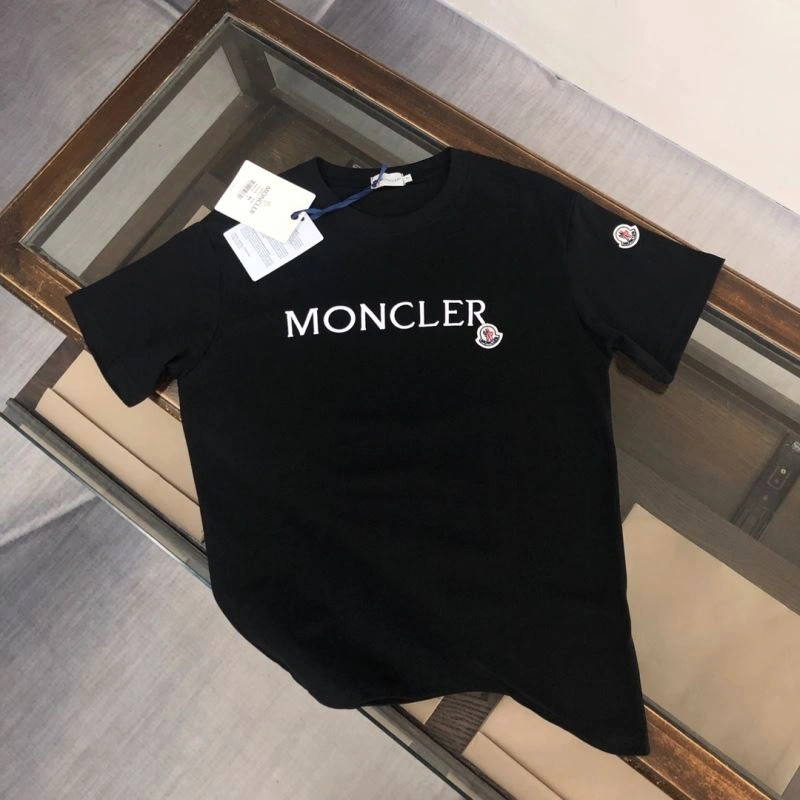 Lightweight Moncler T-Shirts 142889