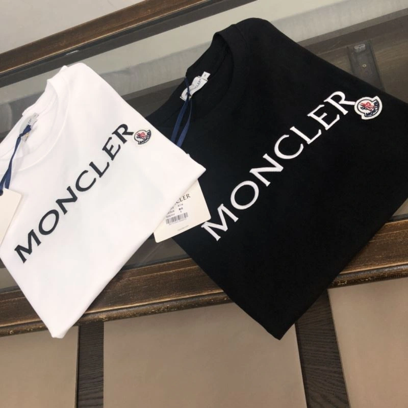 Lightweight Moncler T-Shirts 142889