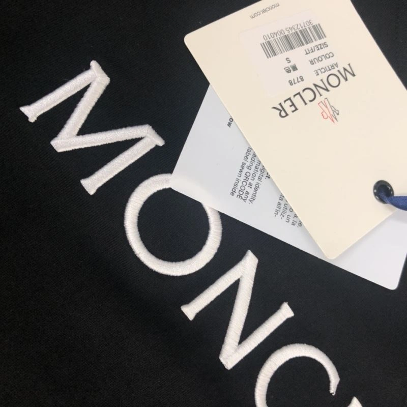Lightweight Moncler T-Shirts 142889