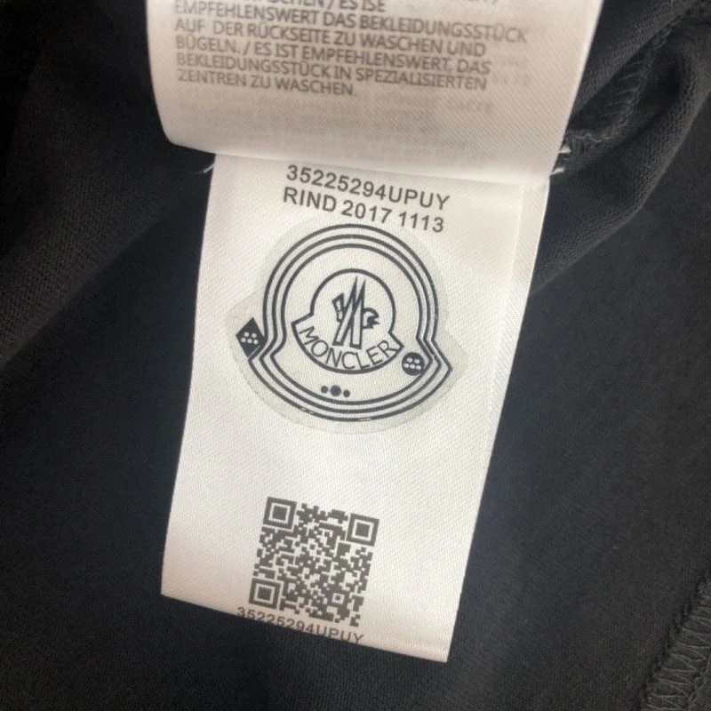 Lightweight Moncler T-Shirts 142889