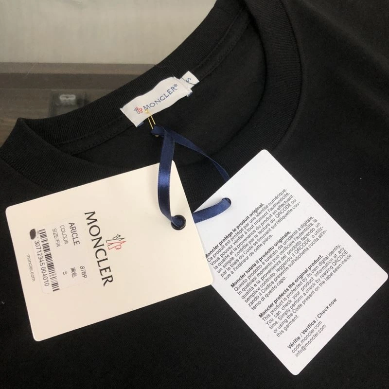 Minimalist Moncler T-Shirts 142886