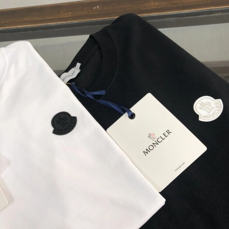 Moncler T-Shirts Durable 142868