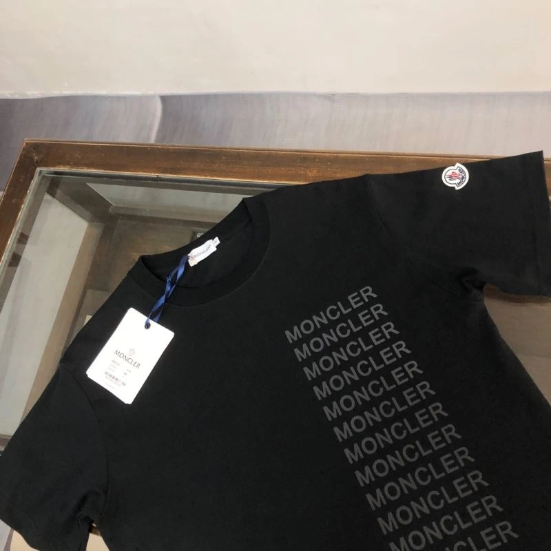 Moncler T-Shirts OdorResistant 142867