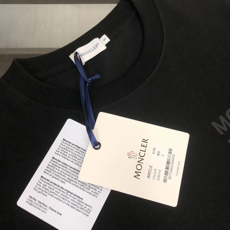 Moncler T-Shirts OdorResistant 142867