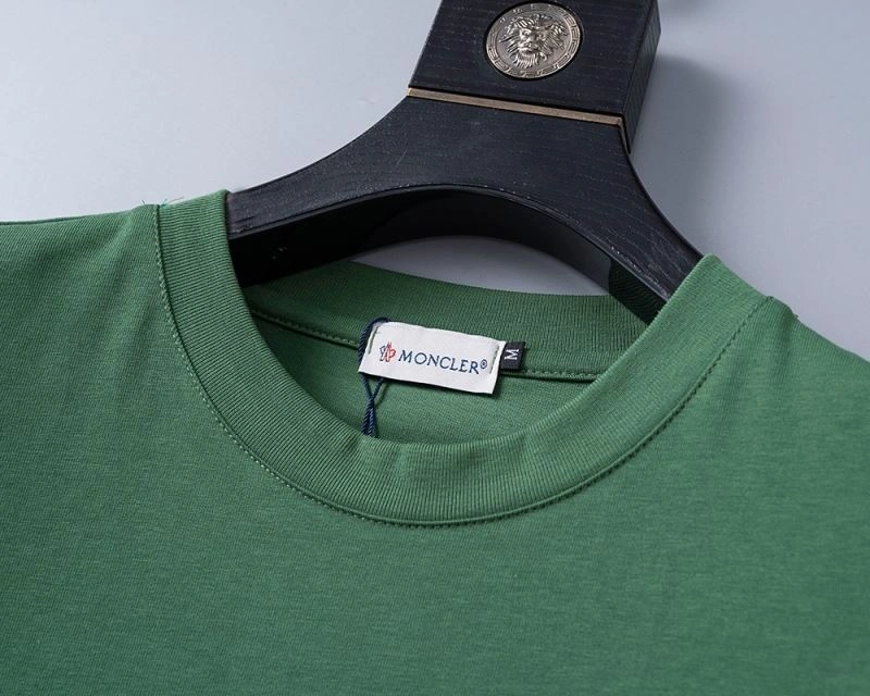 Moncler T-Shirts Comfortable 143769