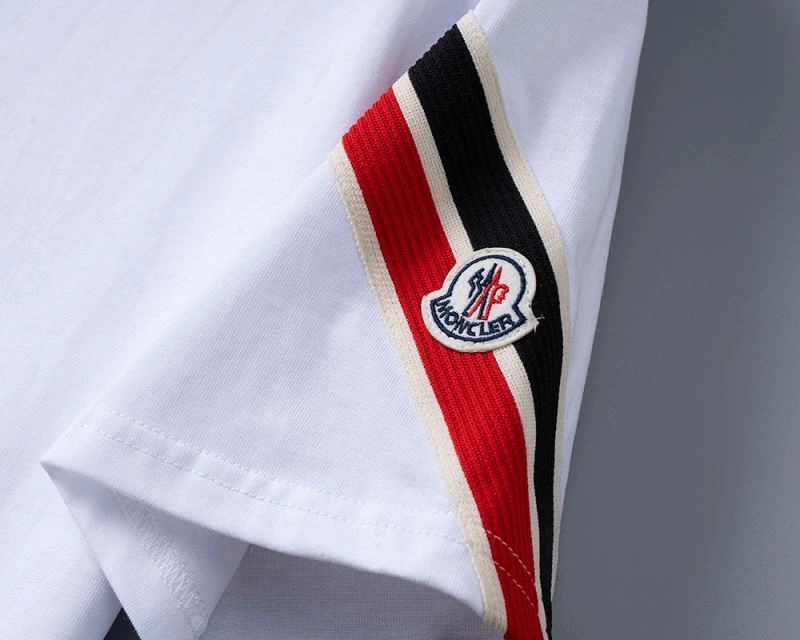 Moncler T-Shirts Comfortable 143769
