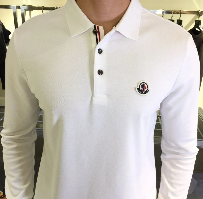 Bold Moncler T-Shirts 142324