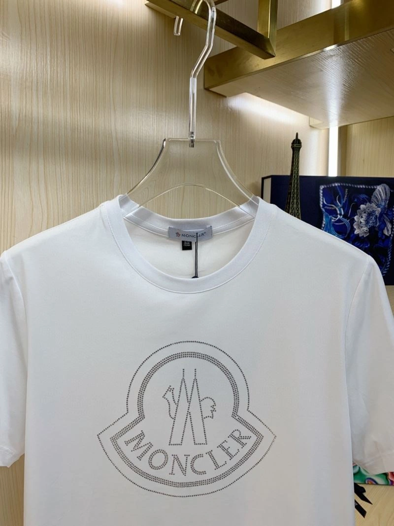 Moncler T-Shirts ComfortFit 142316