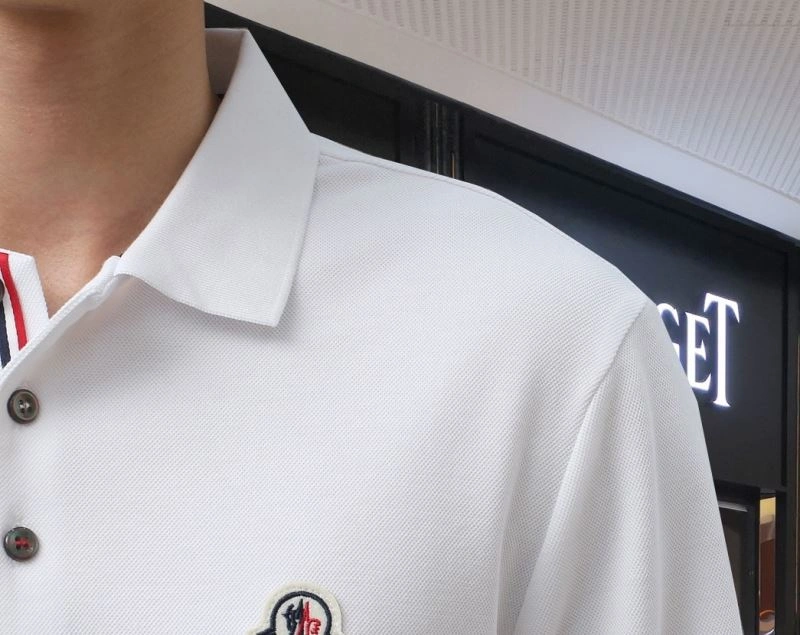 Upgraded Moncler T-Shirts 142317