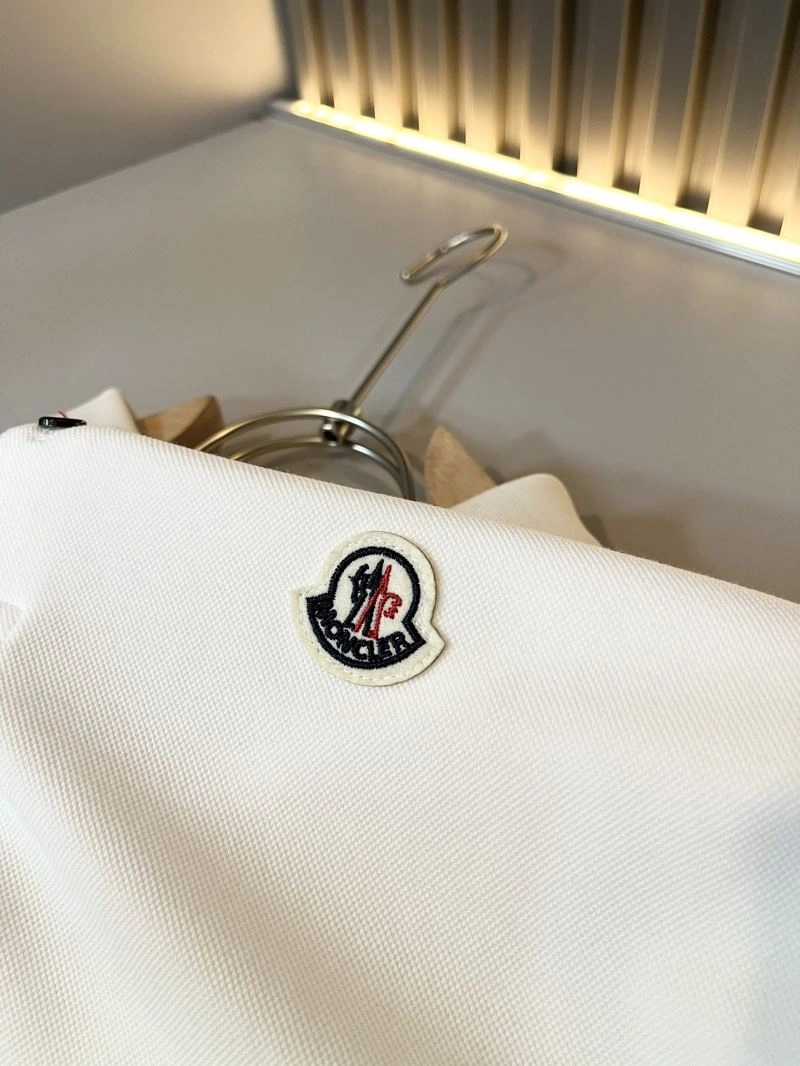 Vibrant Moncler T-Shirts 142295