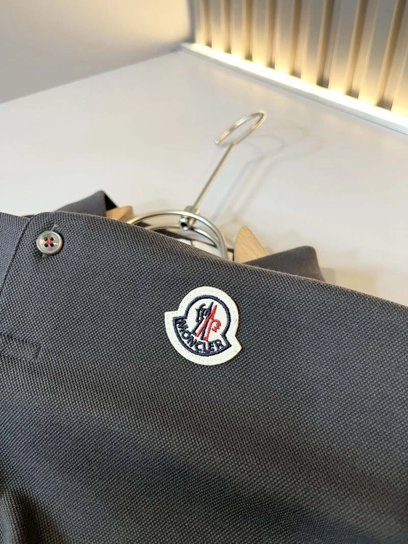 Durable Moncler T-Shirts 142300