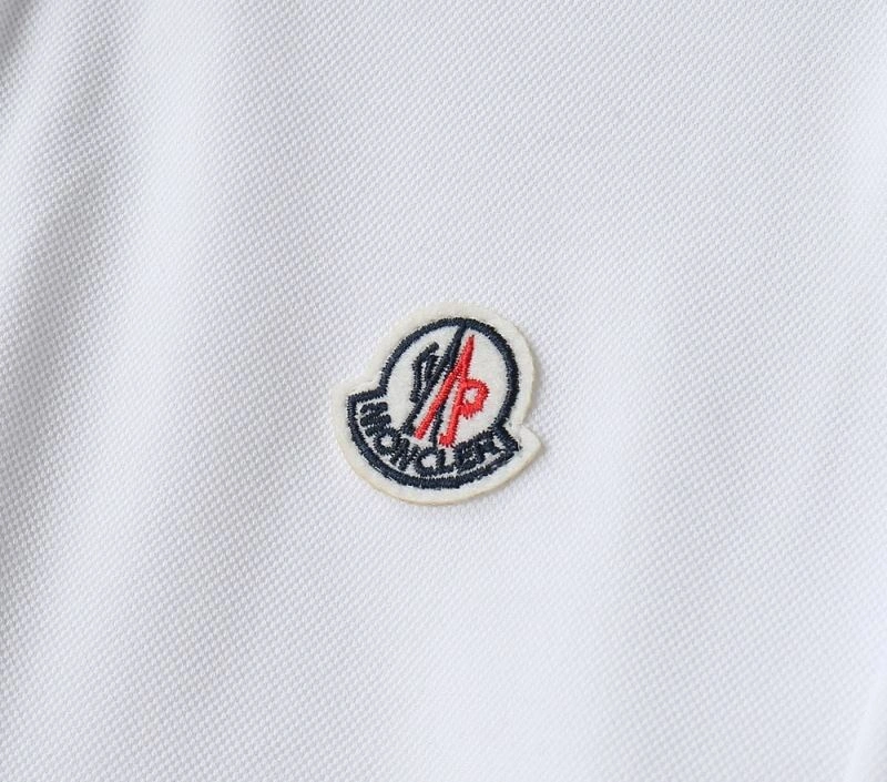FashionForward Moncler T-Shirts 142306