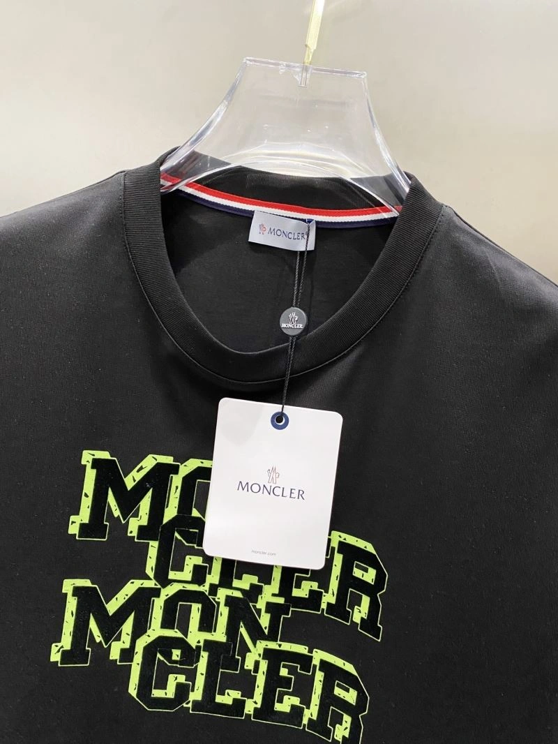 Moncler T-Shirts Flexible 142296