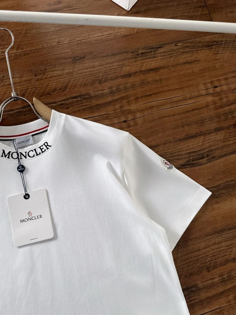 Supportive Moncler T-Shirts 142282