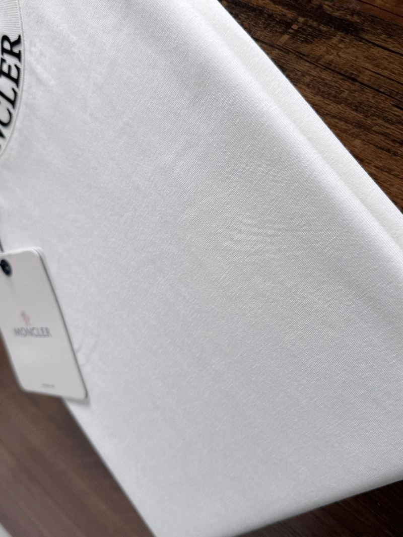 Supportive Moncler T-Shirts 142282