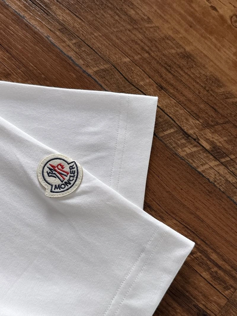 Supportive Moncler T-Shirts 142282
