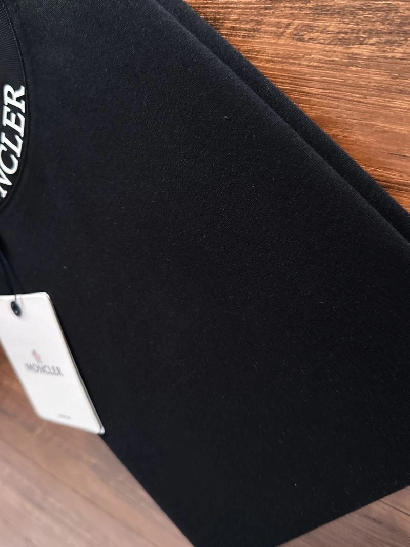 Moncler T-Shirts Thermal 142293