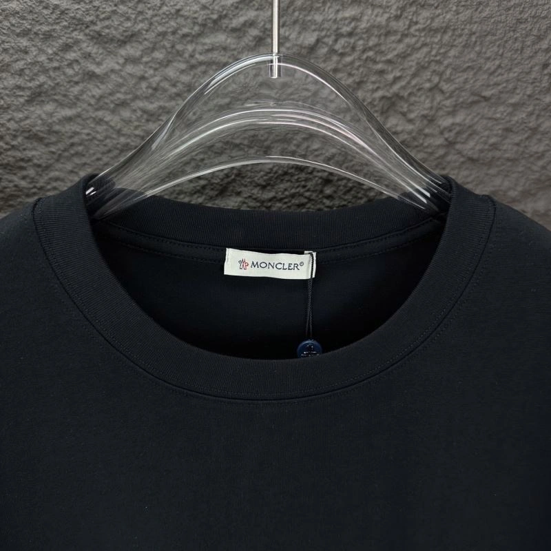 ZipUp Moncler T-Shirts 142280