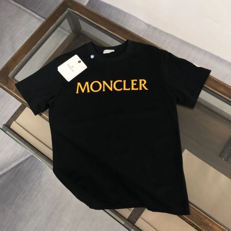 Sleek Moncler T-Shirts 142285