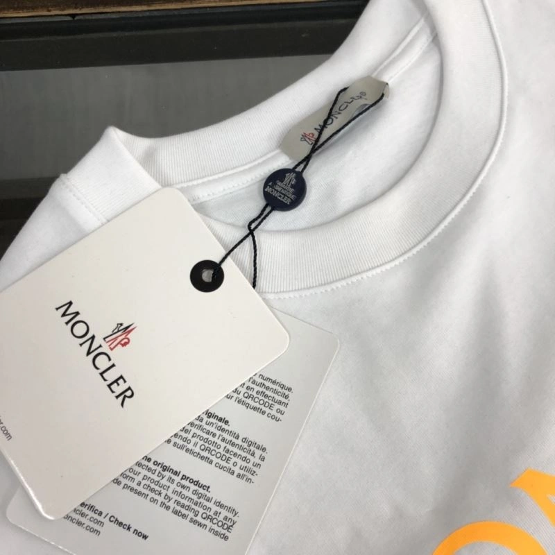 Moncler T-Shirts SunProtective 142281