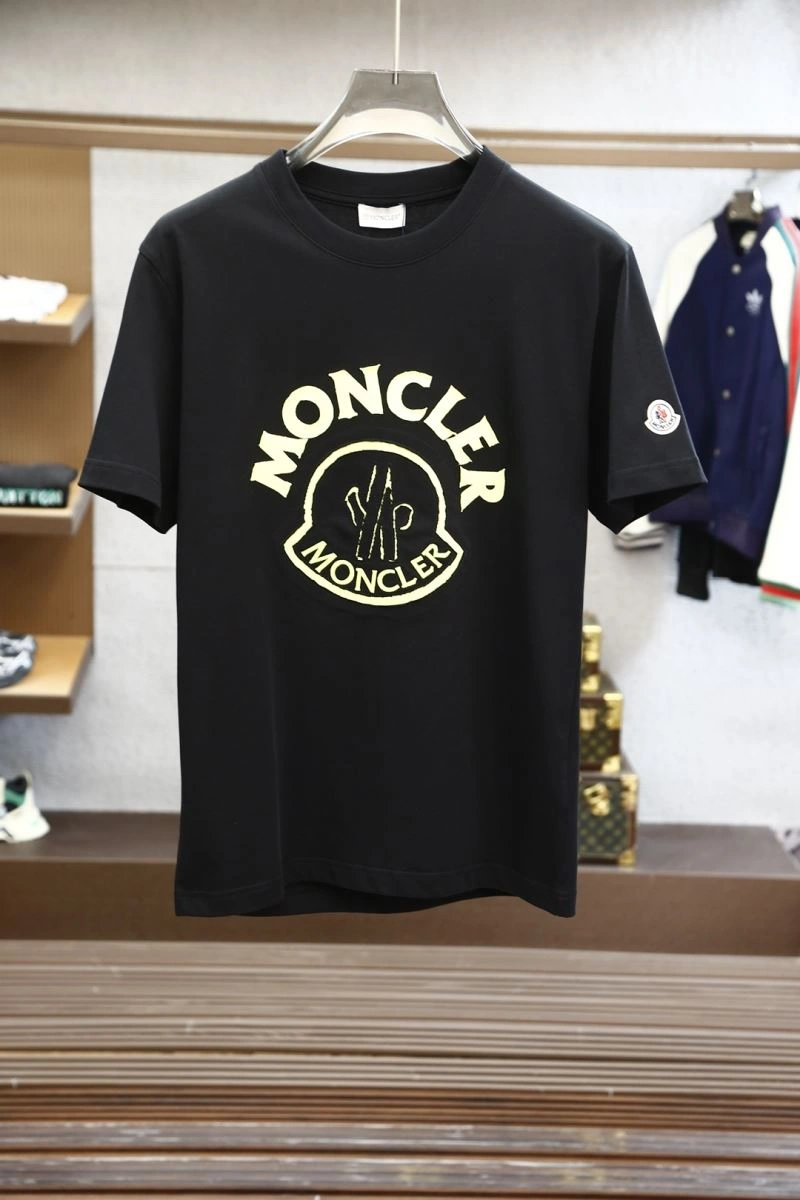 Moncler T-Shirts Neat 142254