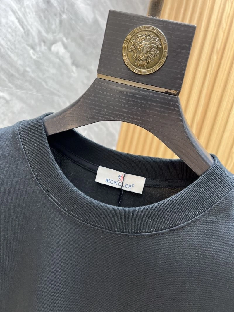 Moncler T-Shirts Timeless 142263