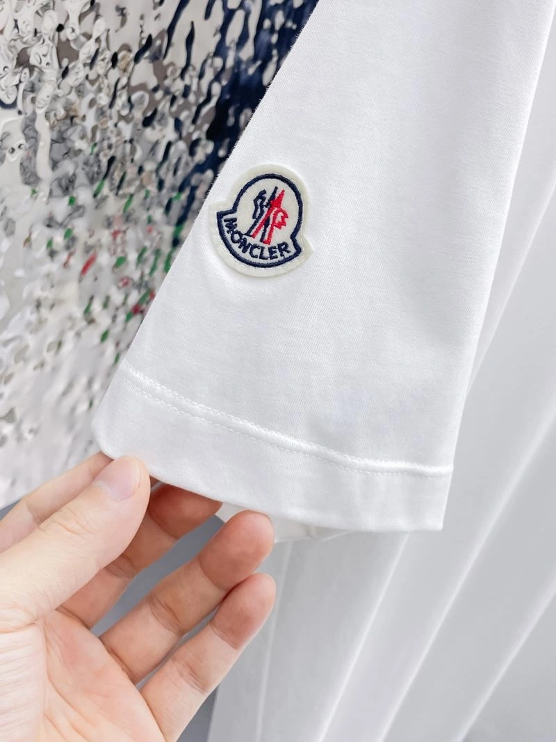 AllSeason Moncler T-Shirts 142241