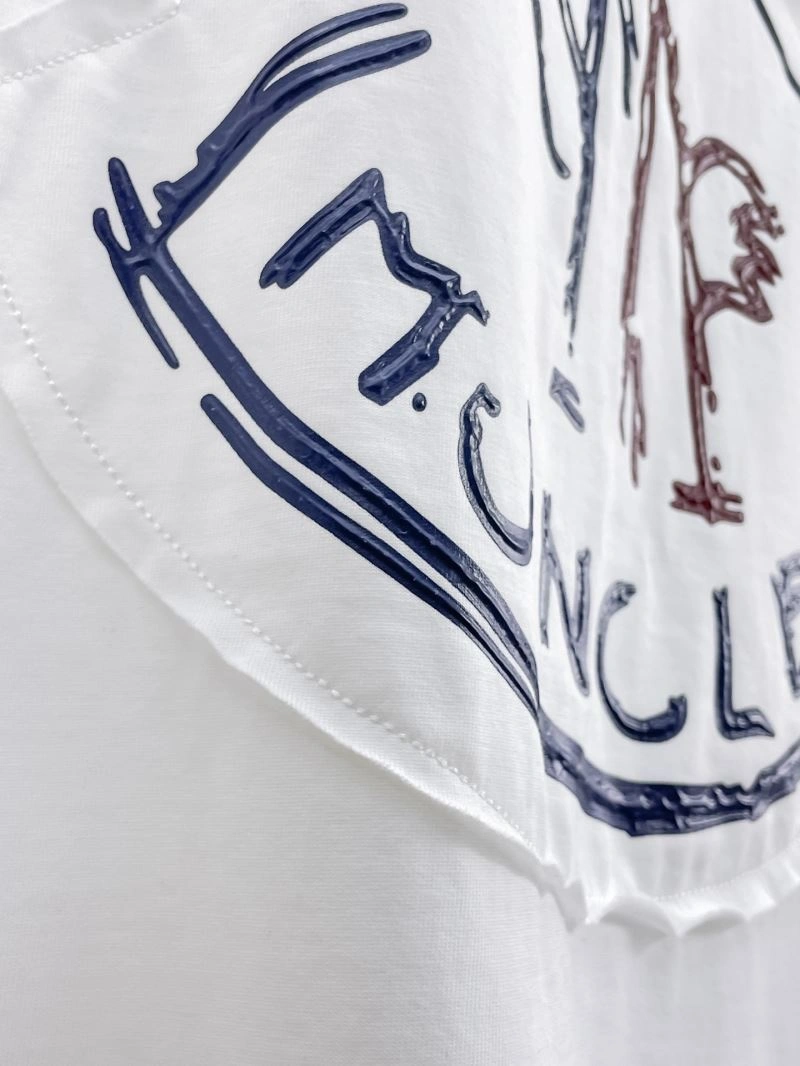 AllSeason Moncler T-Shirts 142241