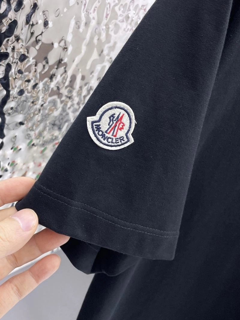 Moncler T-Shirts WaterResistant 142275