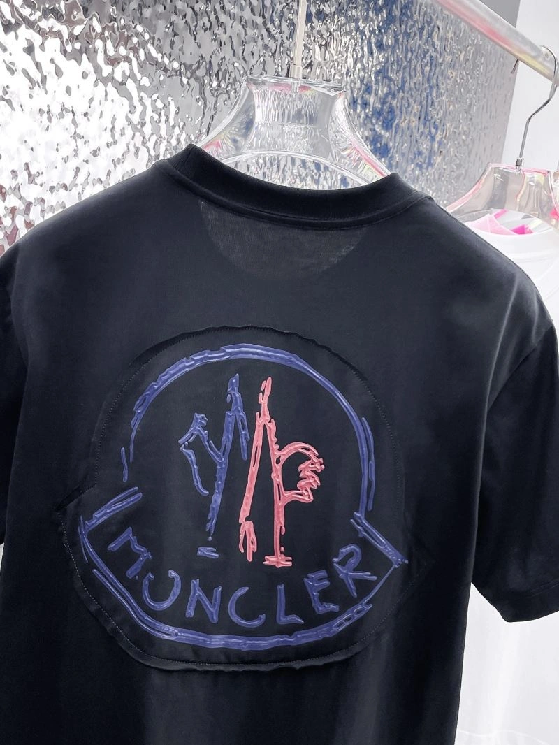 Moncler T-Shirts WaterResistant 142275