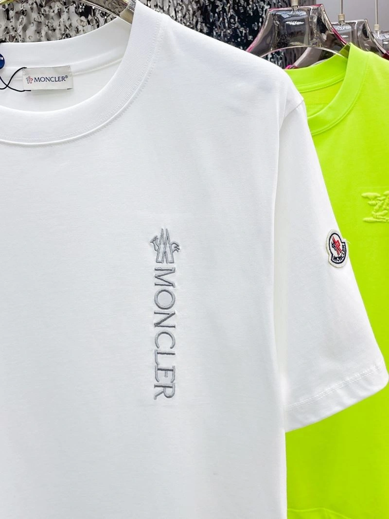RelaxedFit Moncler T-Shirts 142249