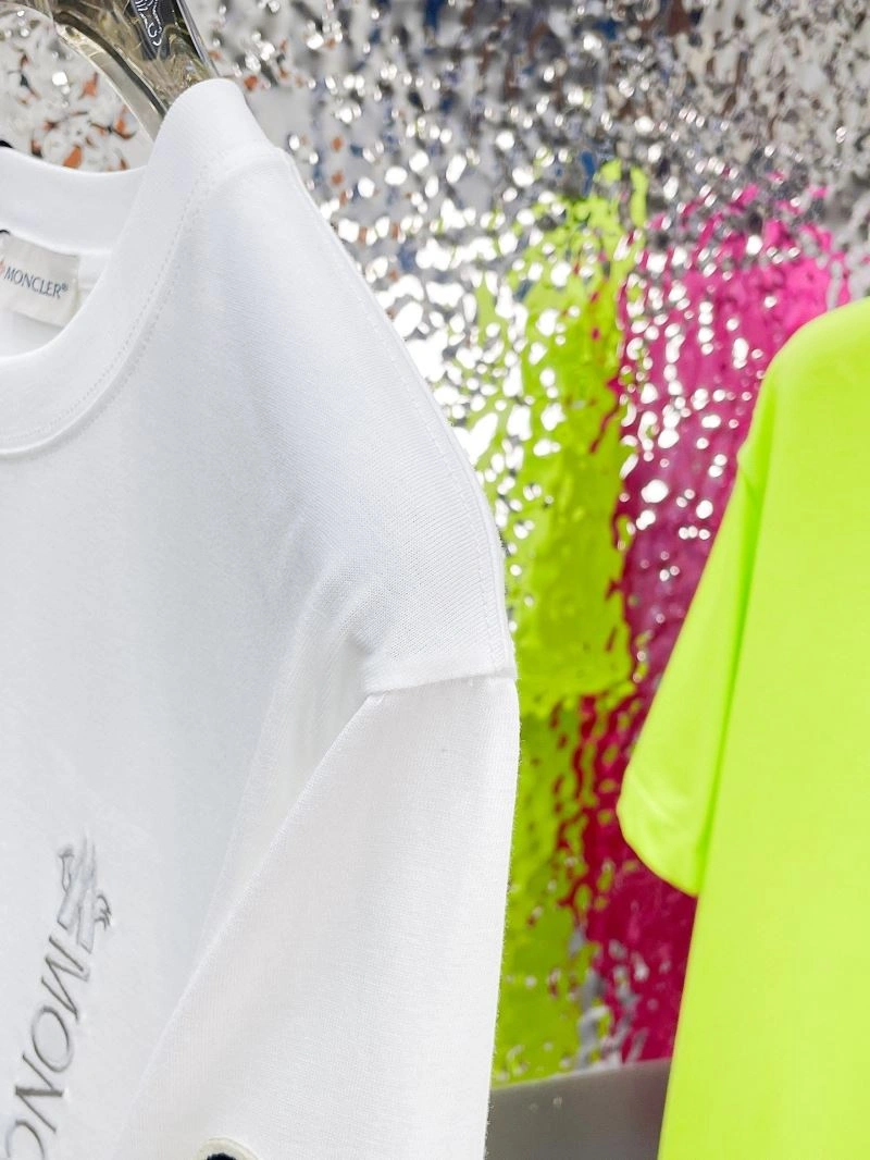 RelaxedFit Moncler T-Shirts 142249