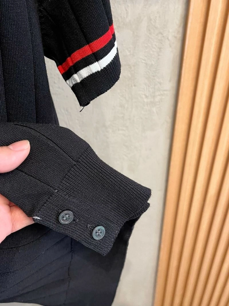 Tailored Moncler T-Shirts 142230