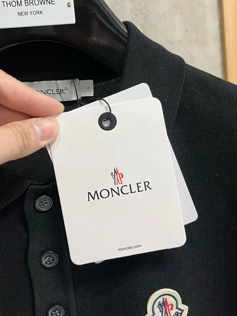TechFriendly Moncler T-Shirts 142218