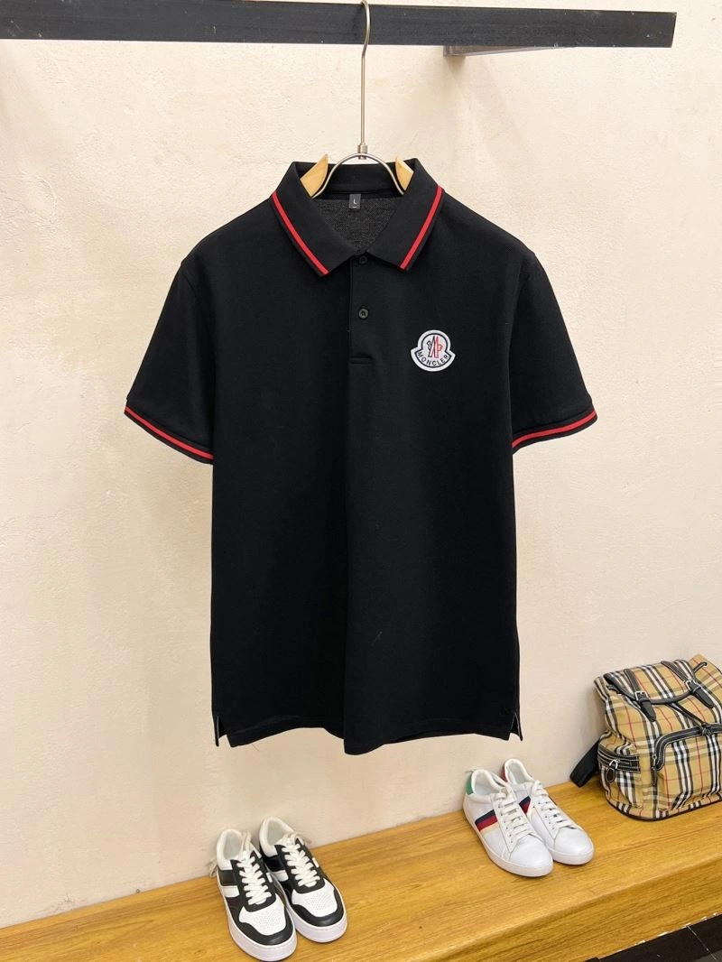 Moncler T-Shirts Resilient 142222