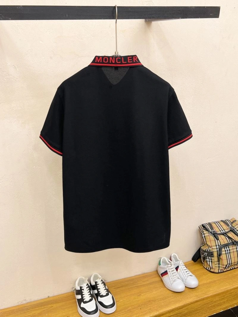 Moncler T-Shirts Resilient 142222