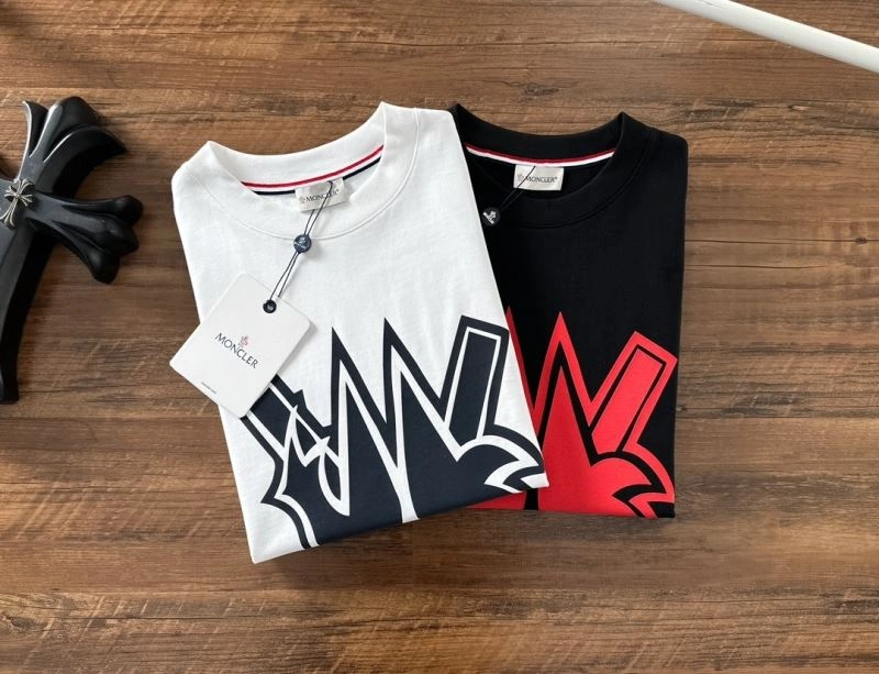 Moncler T-Shirts Colorful 142200